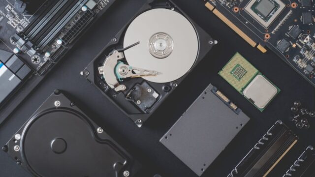 故障したPCのハードディスク（HDD）からデータを取り出す方法